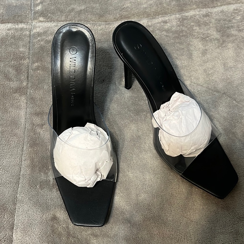 NEW - Clear/Black Heeled Sandal - 7